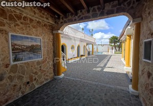 Moradia t6 com piscina em esgueira, aveiro