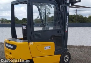 Empilhador Junghenirich Triplex 1600kg