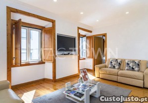 Sinta O Fado, Viva Alfama: Edifcio Com Alma E...