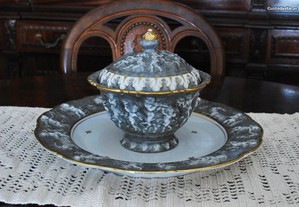 Centro de mesa Prato e Bomboneira Porcelana N coroado