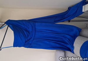 Vestido de cerimónia super elegante azulão como novo.