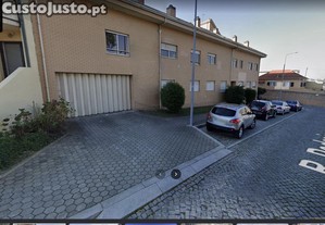 Mini Armazem Arrecadao Self Storage Arrumo Box - Gaia - Oliveira do Douro.