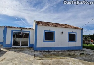 Casa / Villa T2 em Santo Isidoro de 123,00 m²