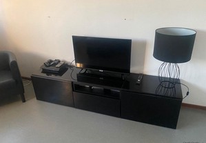 Movel TV Ikea - Preto Espalhado