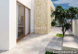 Moradia T2 com piscina no Porto Santo