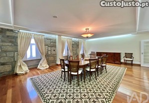 Casa / Villa T5 em Canas de Senhorim de 437 m�