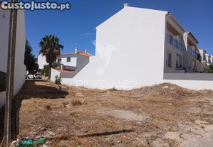 Lote de terreno urbano para moradia de 2 pisos em virtudes- azambuja