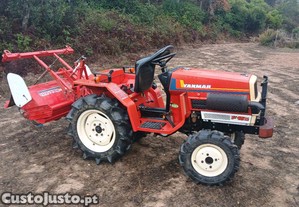 Mini trator yanmar