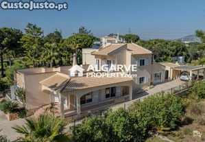 Moradia isolada 4 quartos a 5 minutos do golf da quinta do lago no algarve