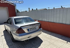 Mercedes-Benz C 220 W203 - 01
