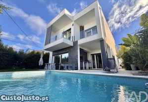 Casa / Villa T3 em Fernão Ferro de 170,00 m²