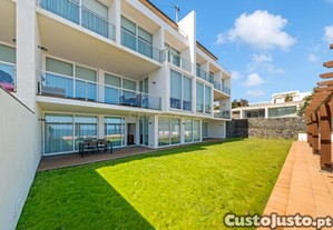 Apartamento moderno T3 com vista mar na Praia da Vitria