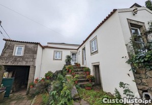 Moradia isolada T2 em Vila Nova de Cerveira e Lovelhe de 240 m²