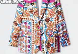 Blazer novo estampado barroco da Mango - tecido italiano