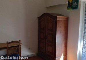 Quarto para rapaz estudante ou estagirio