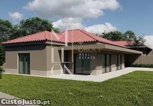 Moradia Trrea em Construo   Torre e Vila Mou, Viana do Castelo