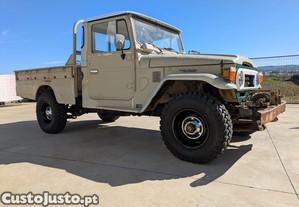 Toyota Land Cruiser HJ45