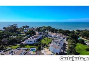 Moradia Totalmente Renovada A Uma Curta...