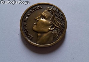 Pequena medalha Rogrio de Almeida
