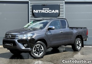 Toyota Hilux 2.4 D-4D 4X4 - 16