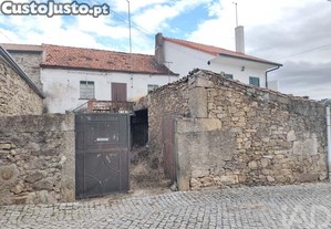 Casa de aldeia T2 em Aldeia Velha de 135,00 m