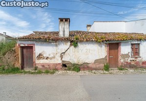 Moradia e terreno para construção   S. Martinho do Bispo   Coimbra