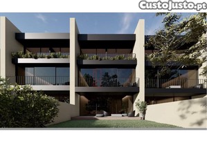 Moradia T3 De 2 Frentes Em Construção Nas...