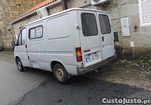 Ford Transit 2.5 - 89