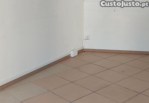 Escritrio 60m2 no centro de Ovar - Prximo da Cmara Municipal