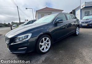 Volvo V60 D4 181 CV - 14