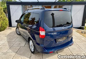 Ford Tourneo Courier 1.0 EcoBoost Titanium - 17