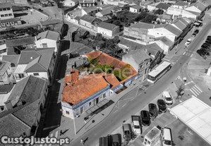 Prdio Para Reconstruo Em Pataias