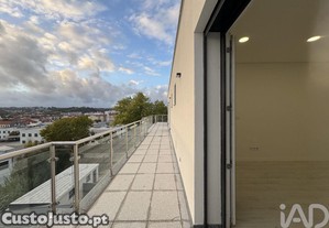 Apartamento T4 em Tomar (S�o Jo�o Baptista) e Santa Maria dos Olivais de 180,00 m�