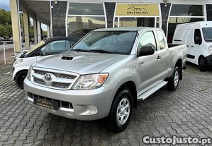 Toyota Hilux 2.5 D-4D 120cv 4x4 CD