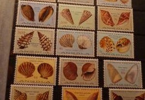 Selos de Angola - Série Conchas - 1974 - Novos