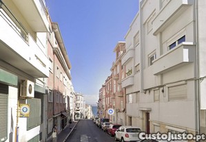 Prdio nos Sapadores/Graa