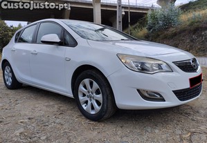 Opel Astra 1.4i (TURBO) 140cv SELECTION 