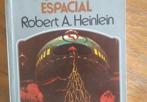 Equipagem Espacial, de Robert A. Heinlein