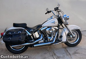 Harley Davidson Heritage Softail Classic - 15