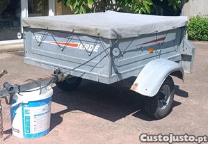 Reboque ERDE com tolde em muito bom estado