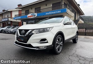 Nissan Qashqai 1.5 dCi N-Connecta J18+Led - 18