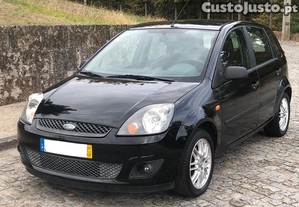 Ford Fiesta 1.4 TDCi - 07