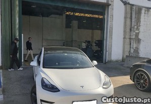 Tesla Model 3 Long Range AWD Dual motor