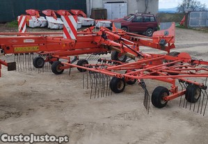 Juntador de feno Kuhn GA 7301