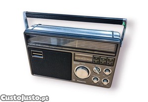 Rdio Vintage Panasonic RF-1410LBS   Multibanda GX701 / FM-AM-SW / Anos 80