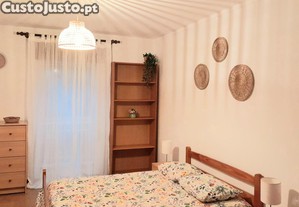 Quarto em Lisboa Olaias / Bela Vista despesas includas