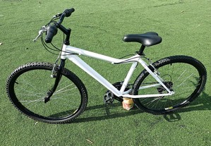 Bicicleta seminova roda 26