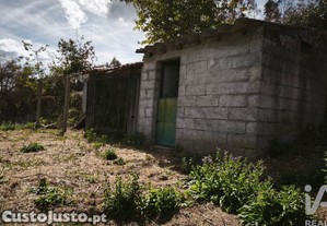 Terreno em Santa Ovaia e Vila Pouca da Beira de 1300,00 m²