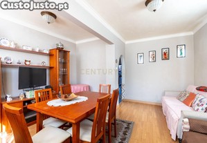 Apartamento T1+1 no Centro de Odivelas   Localização Privilegiada e Excelente Oportunidade!
