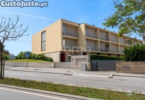 Moradia T4 Com Terraço No Centro Da Maia